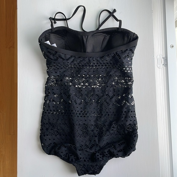 Robin Piccone Penelope crochet overlay one piece - Picture 2 of 2